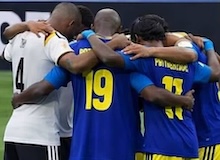 Alemania y Curazao, rivales en el Mundial, unidos en oración