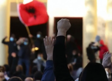 Evangélicos en Albania piden oración ante la escalada de protestas violentas