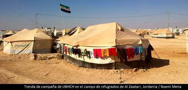 Espera en el limbo del desierto jordano para 200.000 refugiados sirios