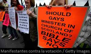 La Iglesia de Escocia acepta gays activos como ministros