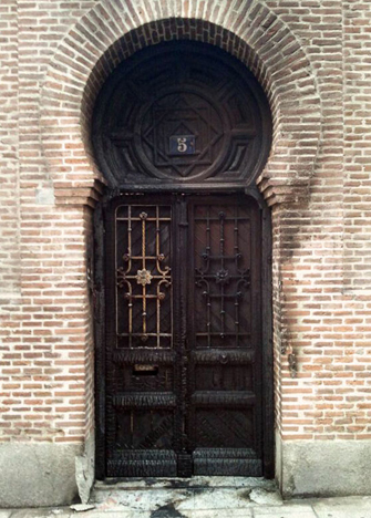 <p>
Aspecto de la puerta de la Iglesia Evangélica del Salvador. (Foto: IEE).</p>
,