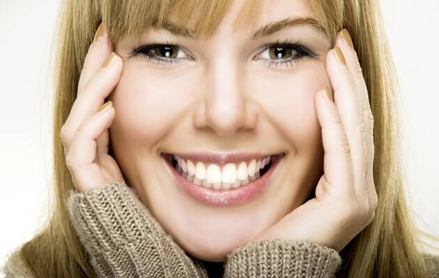 sonrisa mujer, alegría mujer