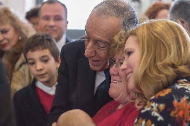 Es la primera vez que un presidente de Portugal asiste a un culto evangélico. / AEP,