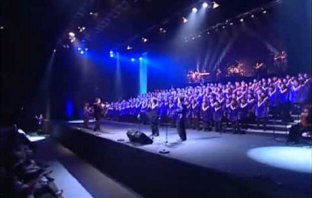 Actuación del Coro Gospel Barcelona en 2002, en el Teatre Musical de Barcelona. / CGB,