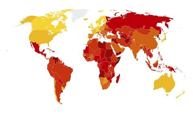 Mapa del CPI elaborado por Transparency International, mostrando los países con mayor grado de corrupción más oscurecidos. / Transparency International,