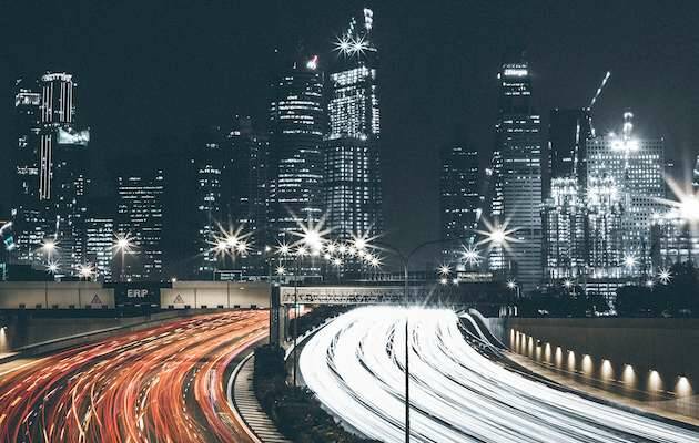 ciudad noche, autovía noche