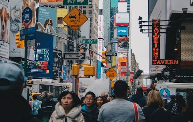 Nueva York será el quinto lugar de Estados Unidos que permite el género neutro en la identificación de nacimiento. / Asael Peña, Unsplash CC,