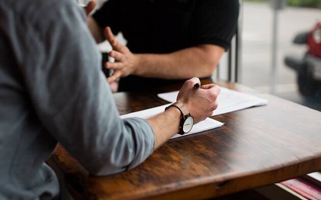 Con la nueva ley, las personas con orientación homosexual no podrán recibir asesoramiento o terapias para cambiar su orientación./ N. MacMillan (Unsplash, CC0),