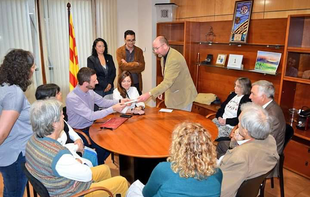 Recepción en el Ayuntamiento de Calles de Montbui de la delegación de Gales. ,