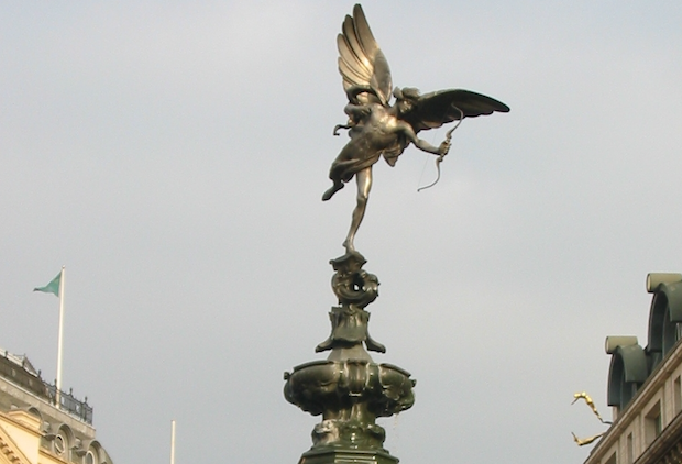 La estatua que muchos creen que simboliza el Eros en Piccadilly Circus, es en realidad un homenaje al reformador filantrópico evangélico Lord Shaftesbury.