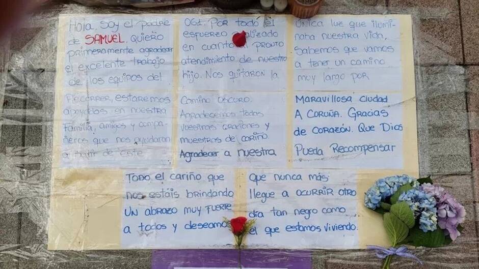 El padre de Samuel dejó un mensaje escrito en el lugar donde falleció. / La Voz de Galicia,