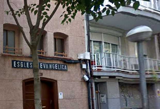 <p>
Fachada de la Església Protestant Betel, en la calle Orient 28, L´Hospitalet (Barcelona) / Street View</p>
,